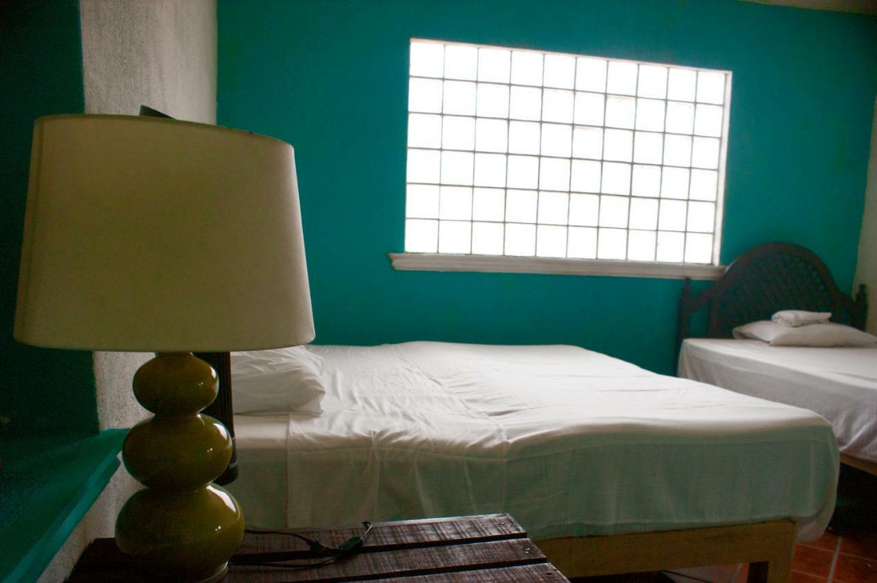 Hostal Enjoy Vallarta 19 巴亞爾塔港 外观 照片